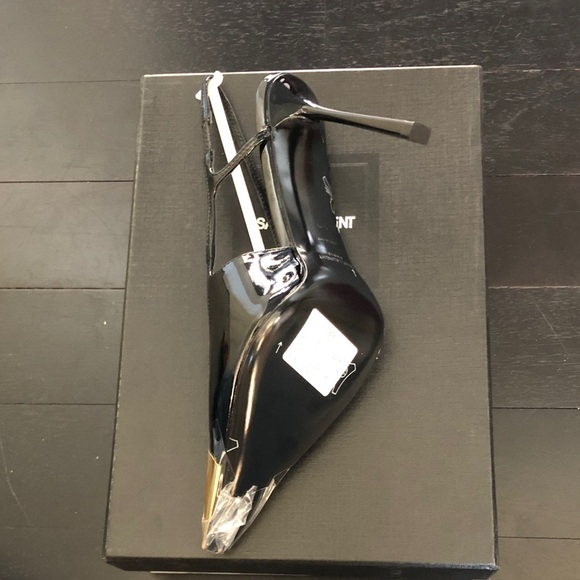 YSL SAINT L Sleek Black Gift Box - Picture 2 of 5